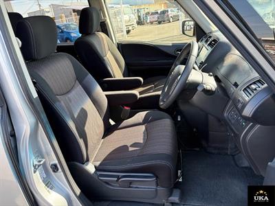 2015 Nissan Serena - Thumbnail