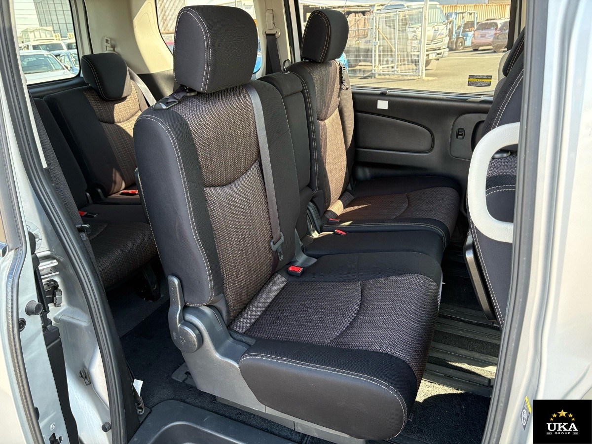 2015 Nissan Serena