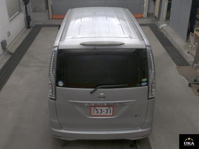 2015 Nissan Serena - Thumbnail