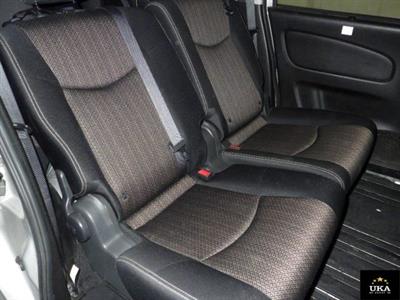 2015 Nissan Serena - Thumbnail