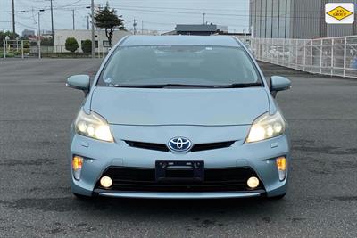 2012 Toyota Prius - Thumbnail