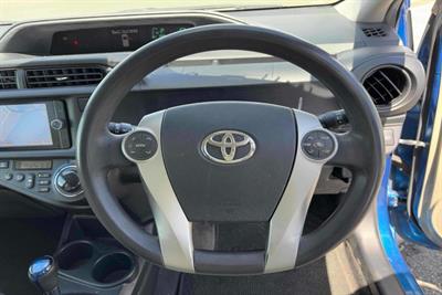 2012 Toyota Aqua - Thumbnail