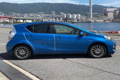 2012 Toyota Aqua - Thumbnail