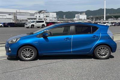 2012 Toyota Aqua - Thumbnail