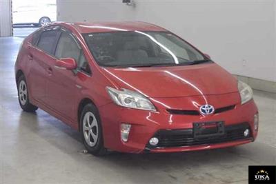 2013 Toyota Prius - Thumbnail