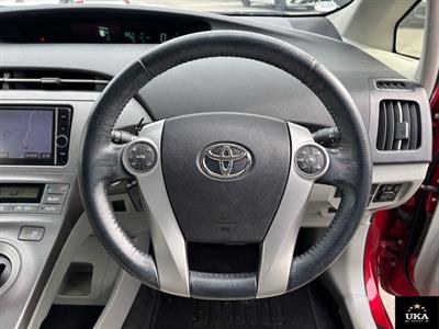 2013 Toyota Prius - Thumbnail