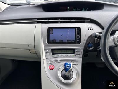 2013 Toyota Prius - Thumbnail