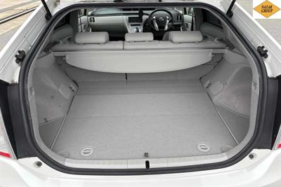 2013 Toyota Prius - Thumbnail