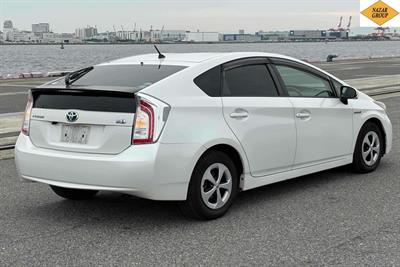 2013 Toyota Prius - Thumbnail