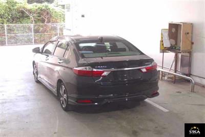 2015 Honda Grace - Thumbnail