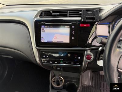 2015 Honda Grace - Thumbnail