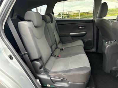 2013 Toyota Prius - Thumbnail