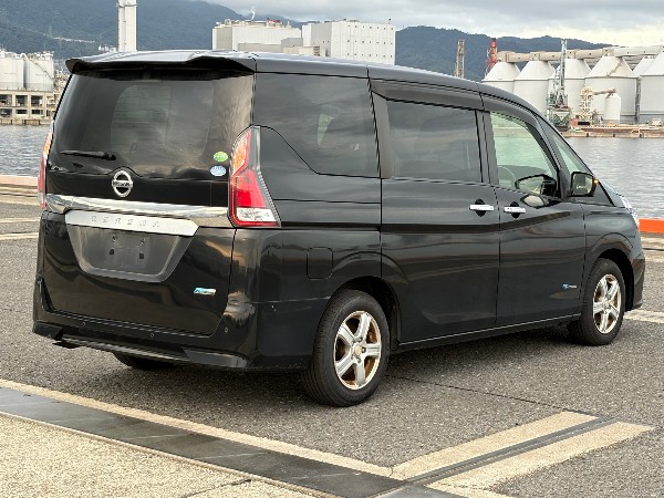 2017 Nissan Serena