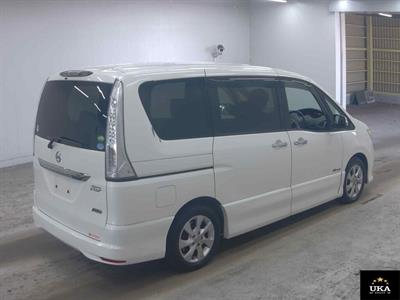 2013 Nissan Serena - Thumbnail