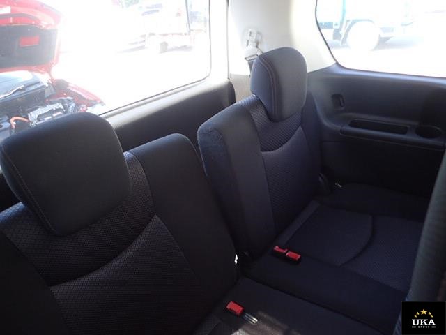 2013 Nissan Serena