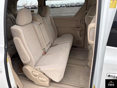 2012 Toyota Vellfire - Thumbnail