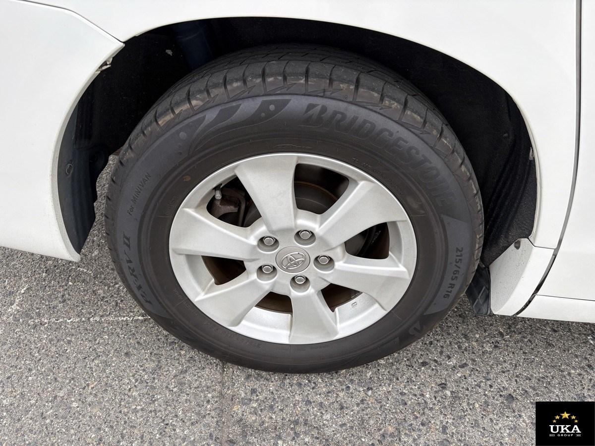 2012 Toyota Vellfire