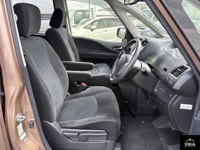 2015 Nissan Serena - Thumbnail