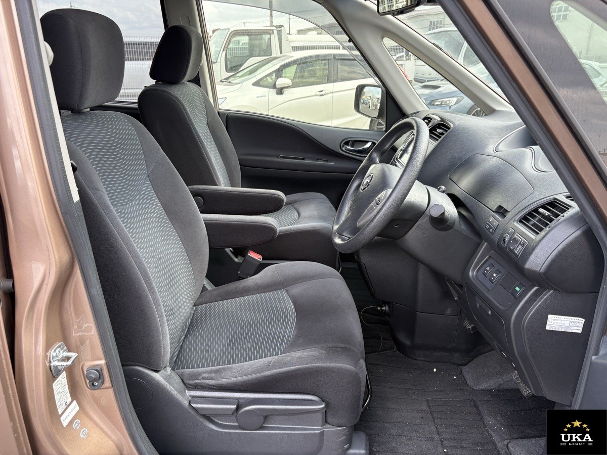 2015 Nissan Serena