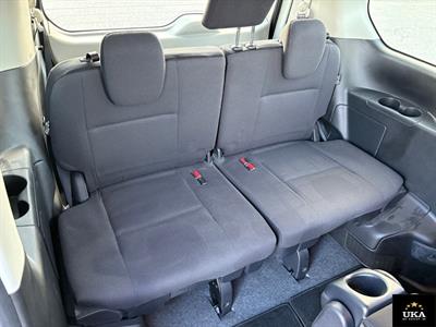 2017 Nissan Serena - Thumbnail