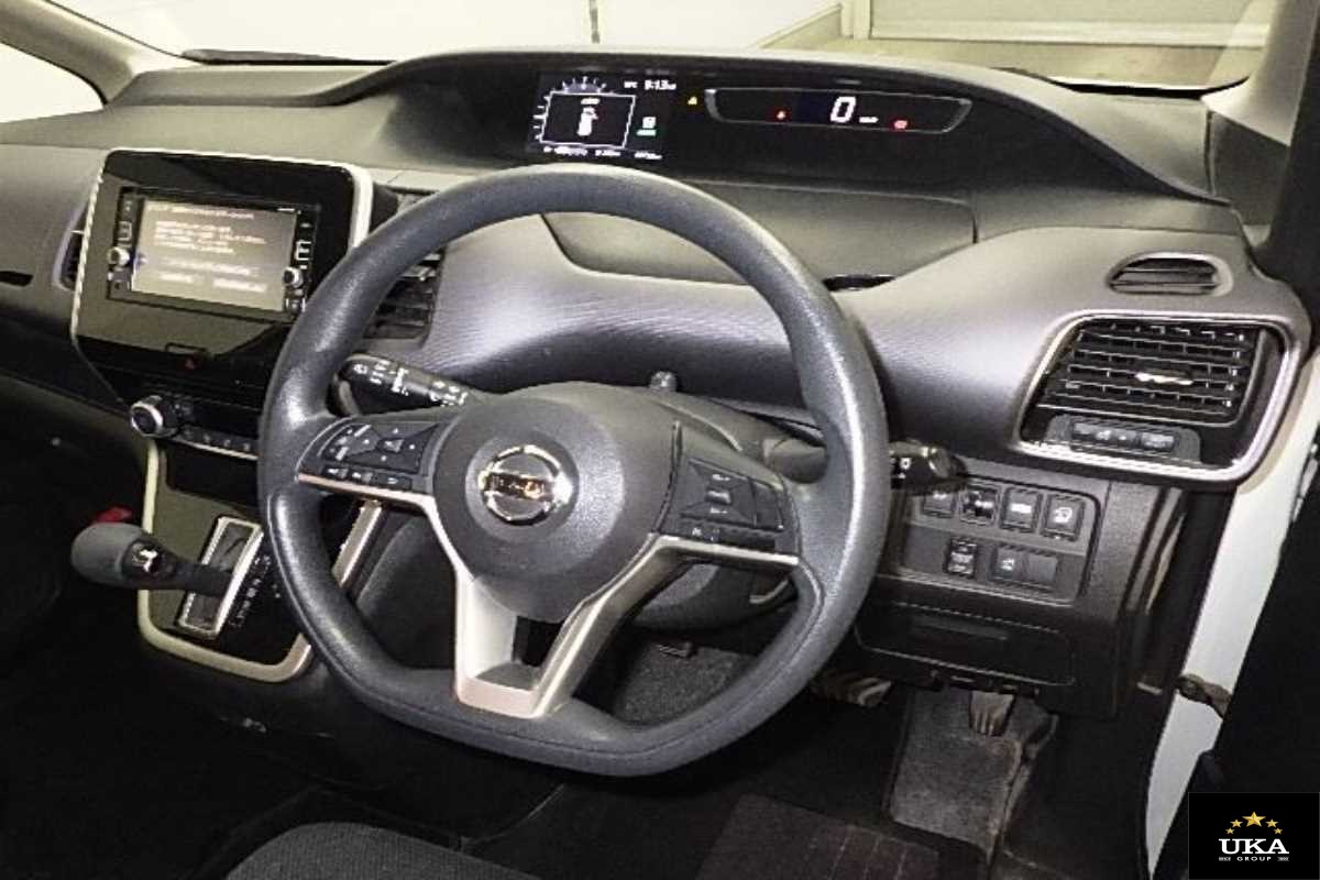 2017 Nissan Serena