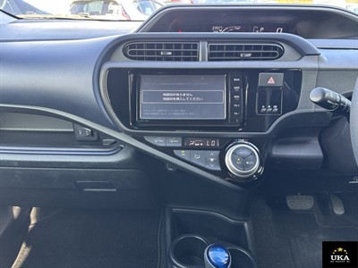 2015 Toyota Aqua - Thumbnail