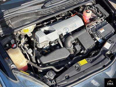 2015 Toyota Prius - Thumbnail