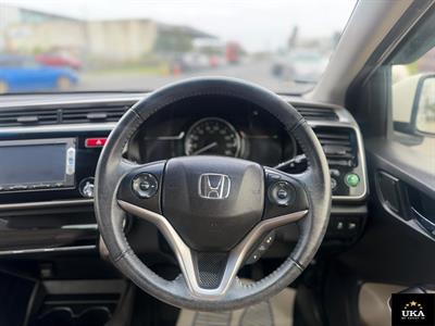 2015 Honda Grace - Thumbnail