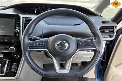 2016 Nissan Serena - Thumbnail