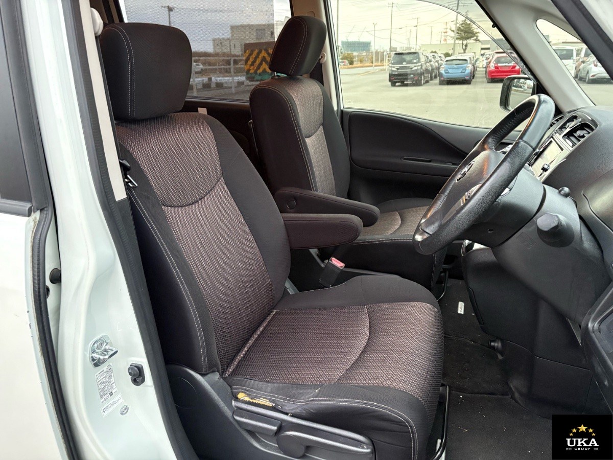 2015 Nissan Serena