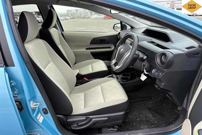 2014 Toyota Aqua - Thumbnail