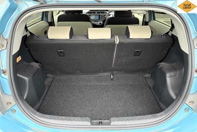 2014 Toyota Aqua - Thumbnail