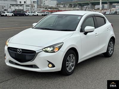 2016 Mazda Demio