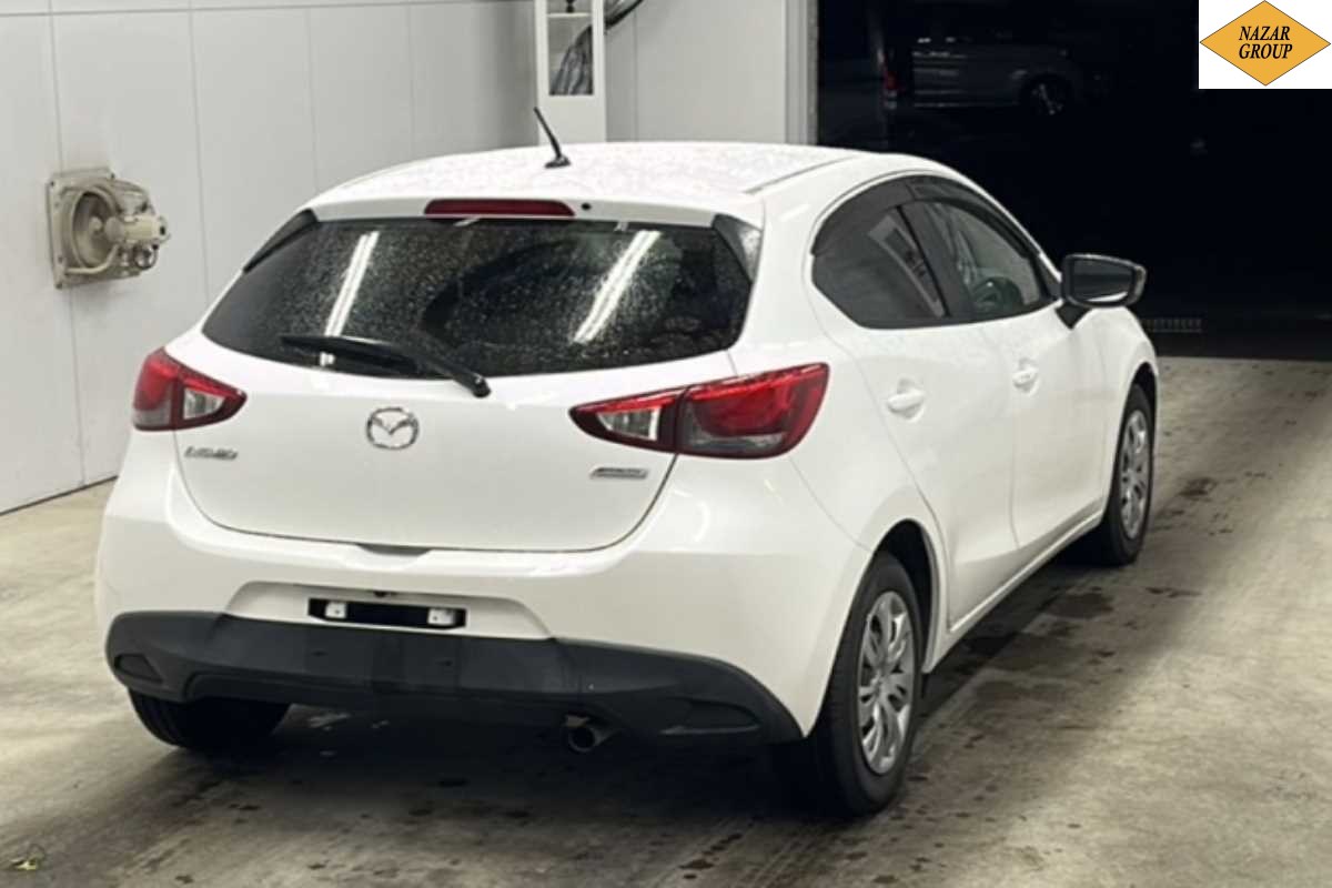 2016 Mazda Demio