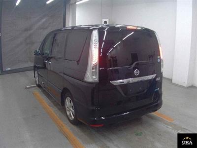 2013 Nissan Serena - Thumbnail