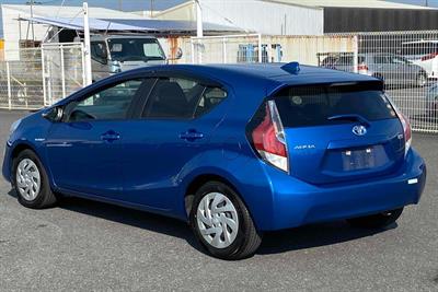 2016 Toyota Aqua - Thumbnail