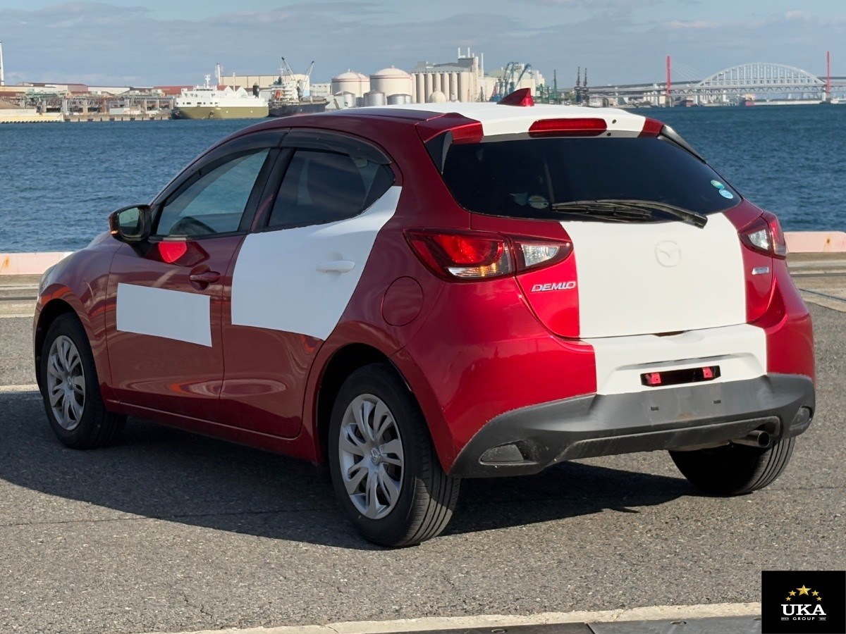2017 Mazda Demio