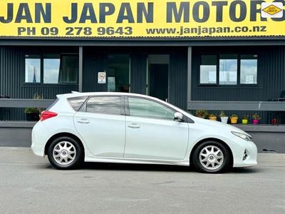 2014 Toyota Auris - Thumbnail
