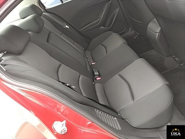 2014 Mazda Axela