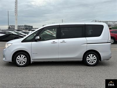 2012 Nissan Serena - Thumbnail