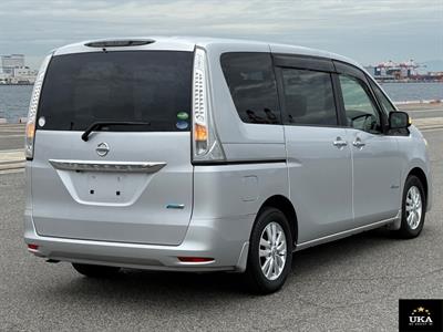2012 Nissan Serena - Thumbnail