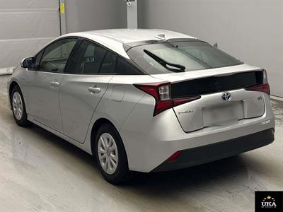 2019 Toyota Prius - Thumbnail