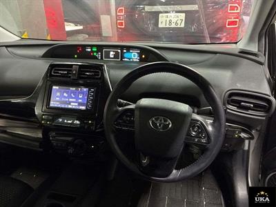 2019 Toyota Prius - Thumbnail