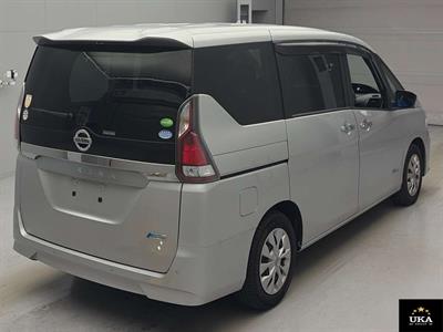 2017 Nissan Serena - Thumbnail