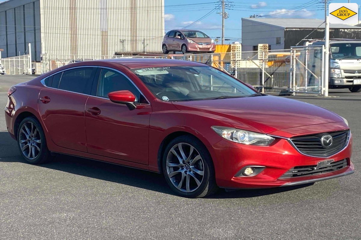 2013 Mazda Atenza