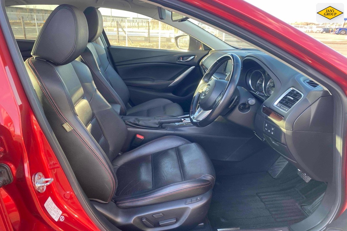 2013 Mazda Atenza