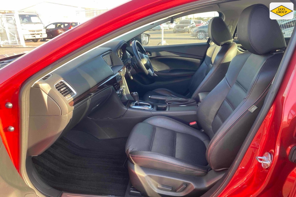 2013 Mazda Atenza