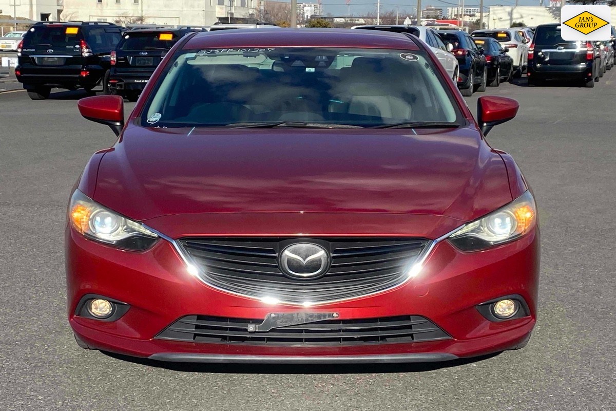2013 Mazda Atenza