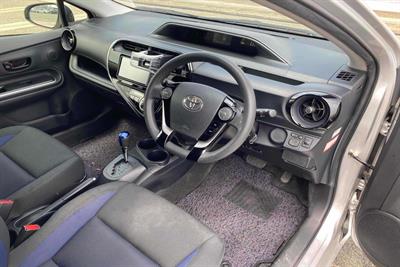 2018 Toyota Aqua - Thumbnail