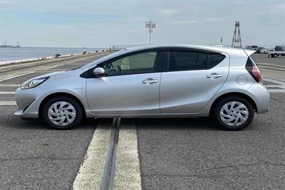 2018 Toyota Aqua - Thumbnail